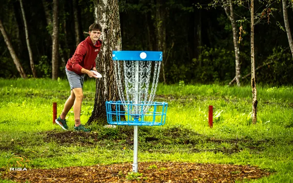Disc Golf Cup otrā diena Riga Disc Golf Park