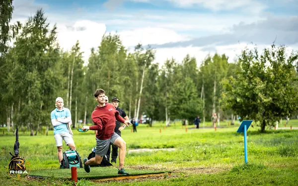 Disc Golf Cup otrā diena Riga Disc Golf Park