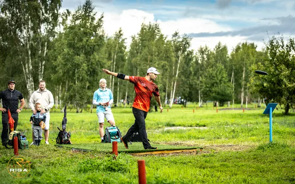 Disc Golf Cup otrā diena Riga Disc Golf Park