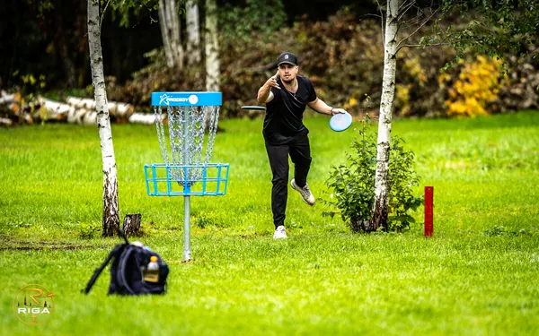 Disc Golf Cup turnīrs Riga Disc Golf Park
